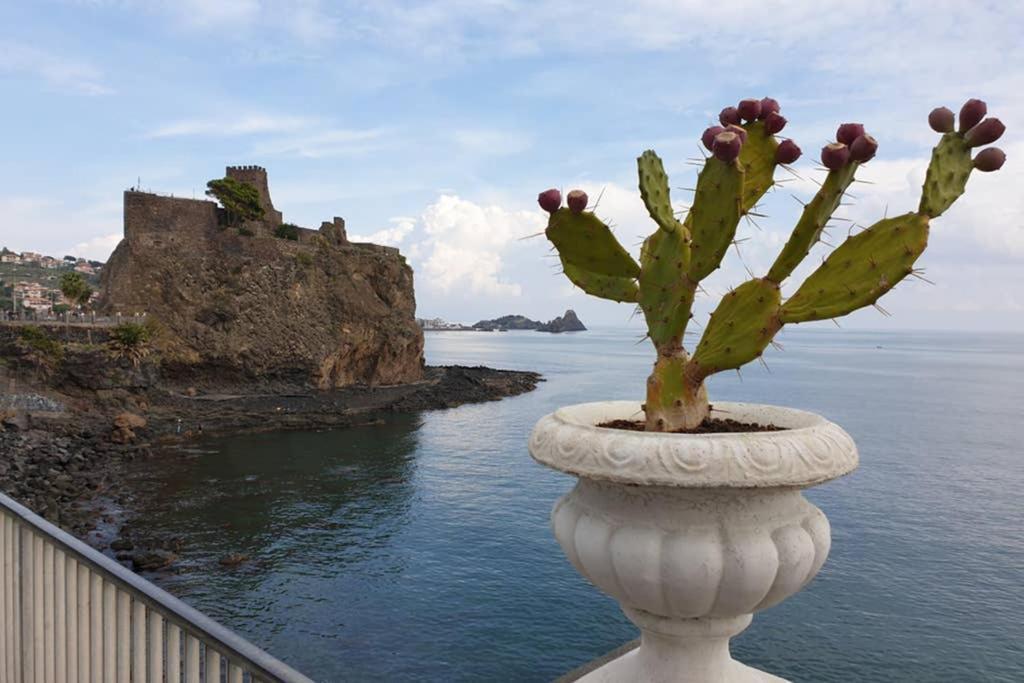 Casa Alessia Leilighet Aci Castello Eksteriør bilde